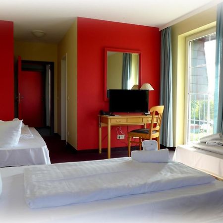 Hotel Lindenberger Hof Ahrensfelde Kültér fotó