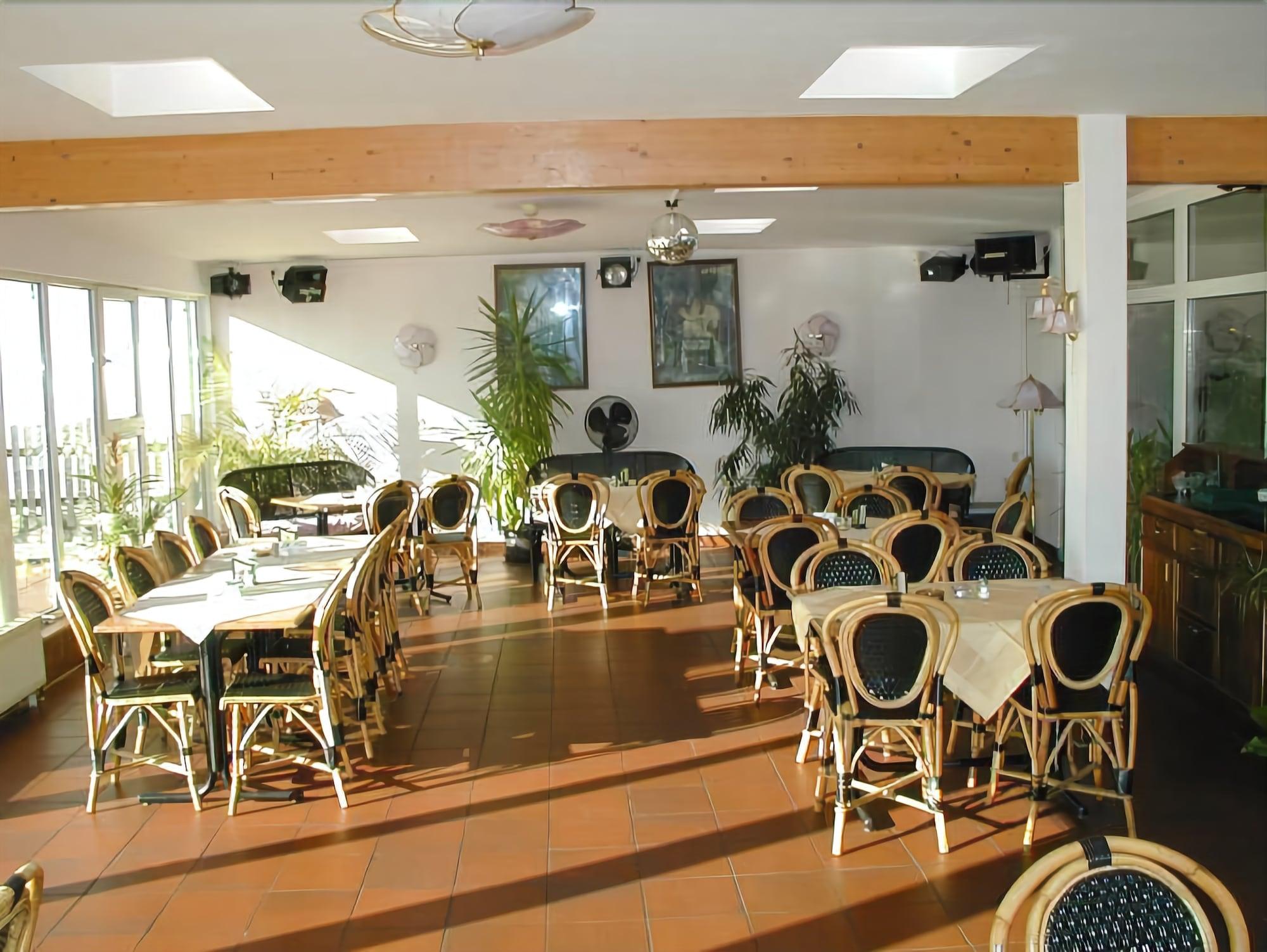 Hotel Lindenberger Hof Ahrensfelde Kültér fotó