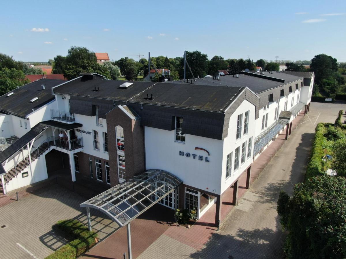 Hotel Lindenberger Hof Ahrensfelde Kültér fotó