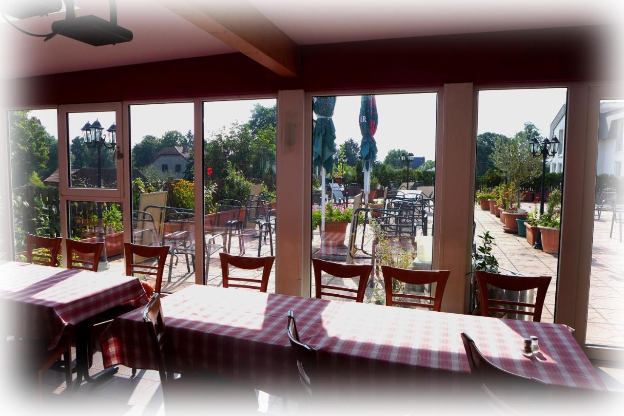 Hotel Lindenberger Hof Ahrensfelde Kültér fotó
